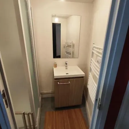 Jolie Petite Maison De Bourg Apartmán