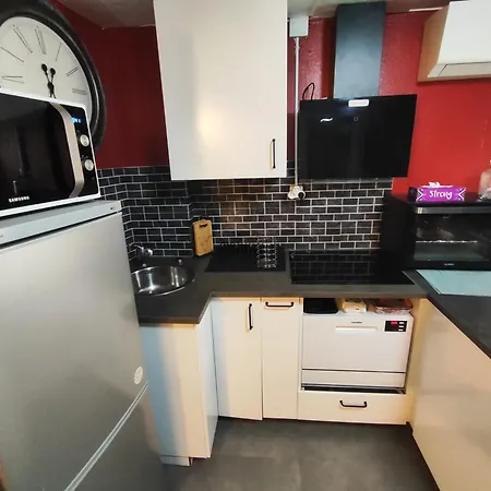 Jolie Petite Maison De Bourg Apartmán Sayat